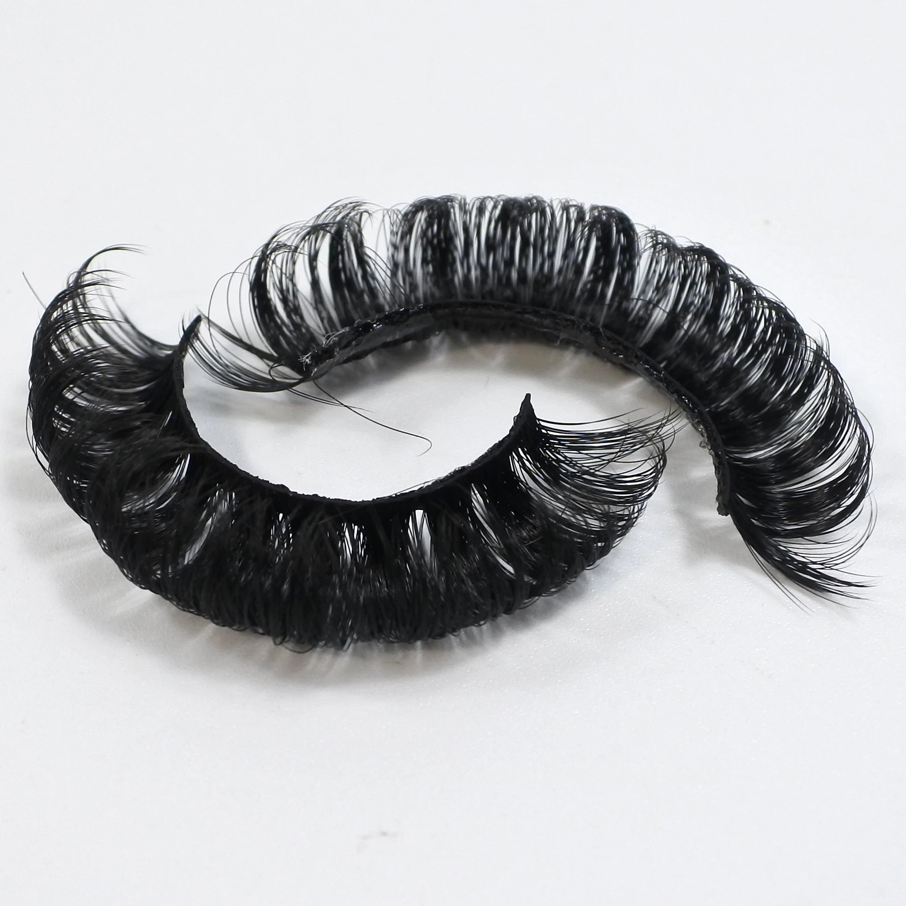 RED SIREN 10mm-18mm Fluffy Natural Long Faux Mink Russian Strip Lashes