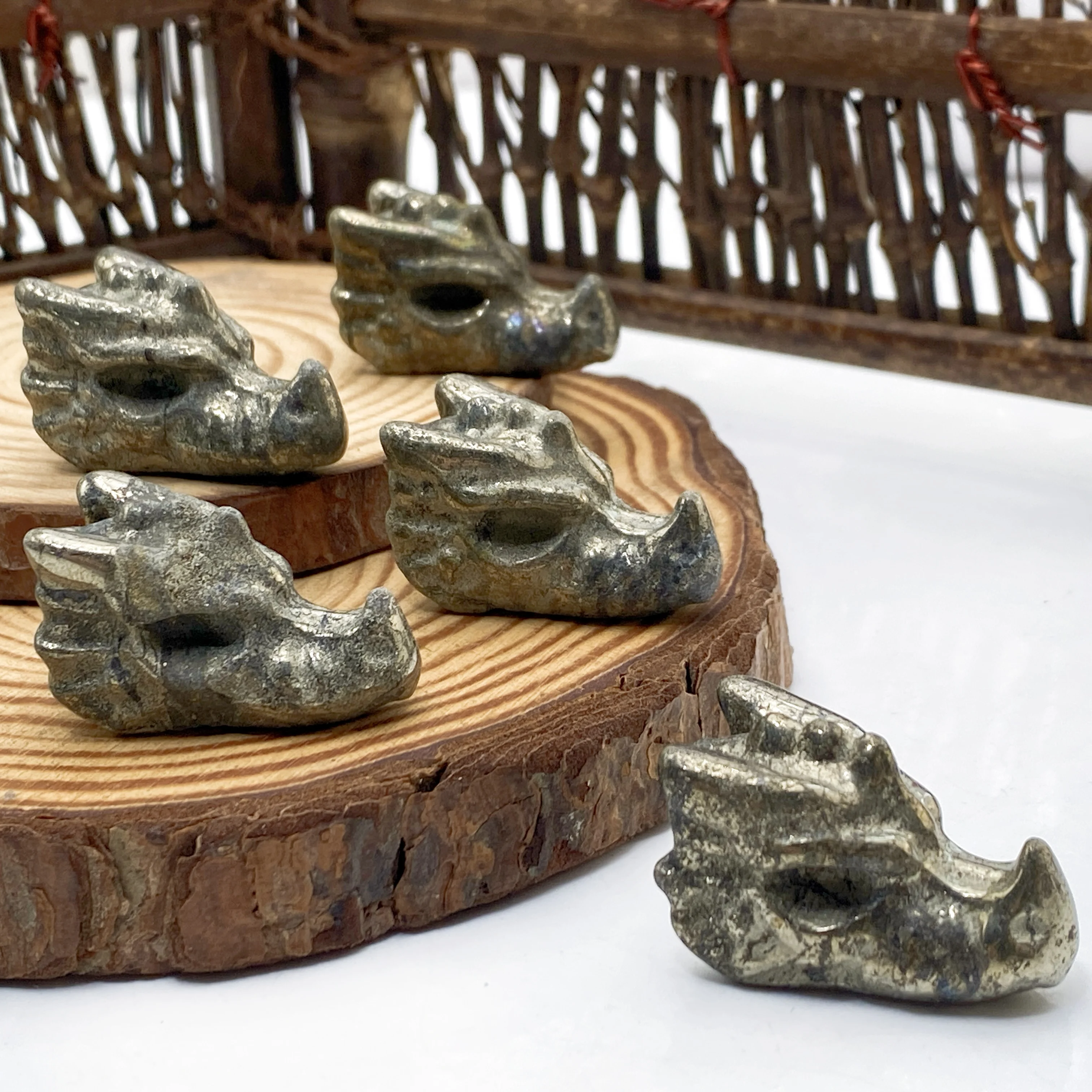 Random 1PC High Quality Pyrite Dragon Head Decoration, Natural Crystal Raw Stone, Birthday Gift, Scene Decoration.