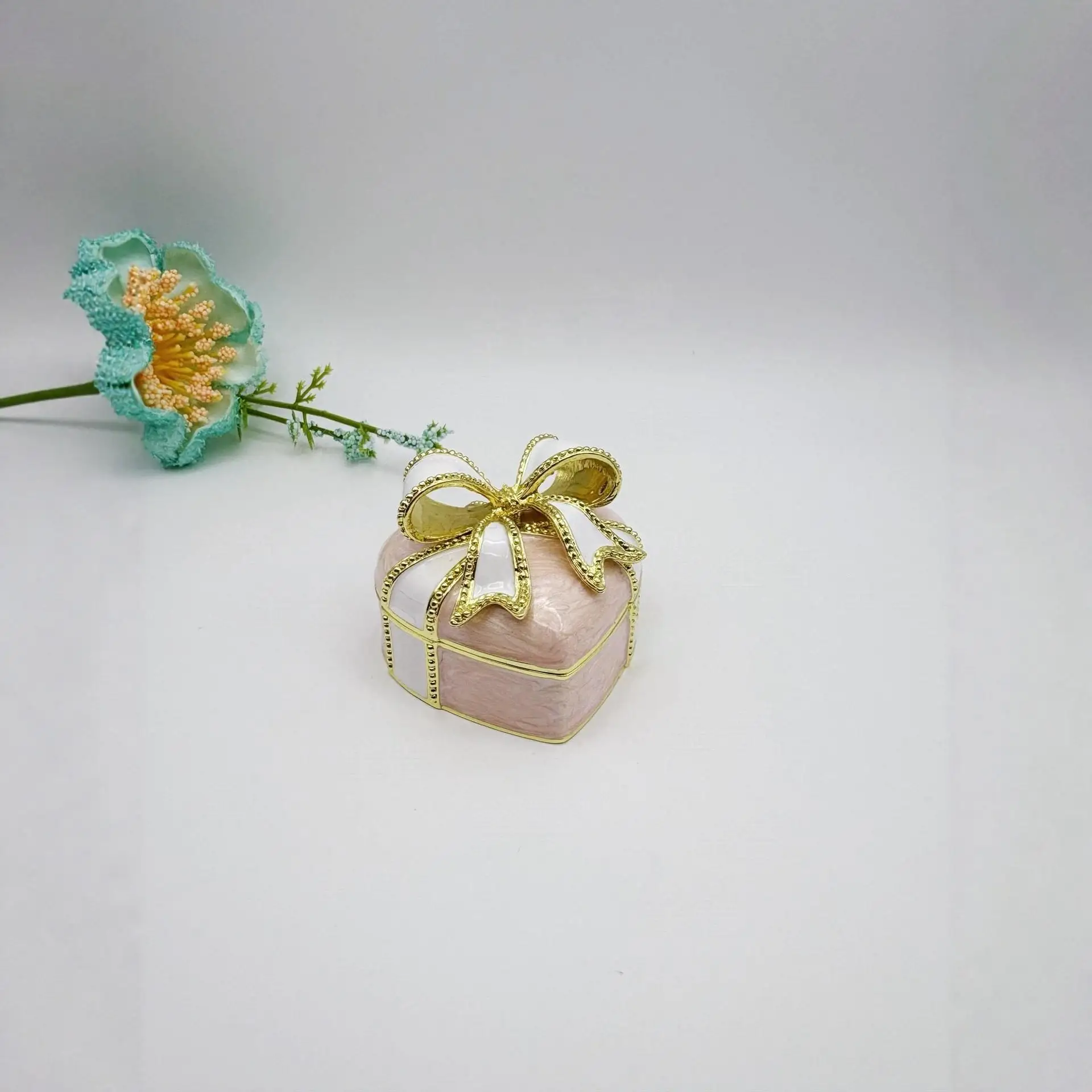 Enamel Painting, Wedding Engagement Ring Box, Heart-shaped Butterfly Flip-Top Ring Gift Box, Pearl Earrings Necklace Jewelry Box