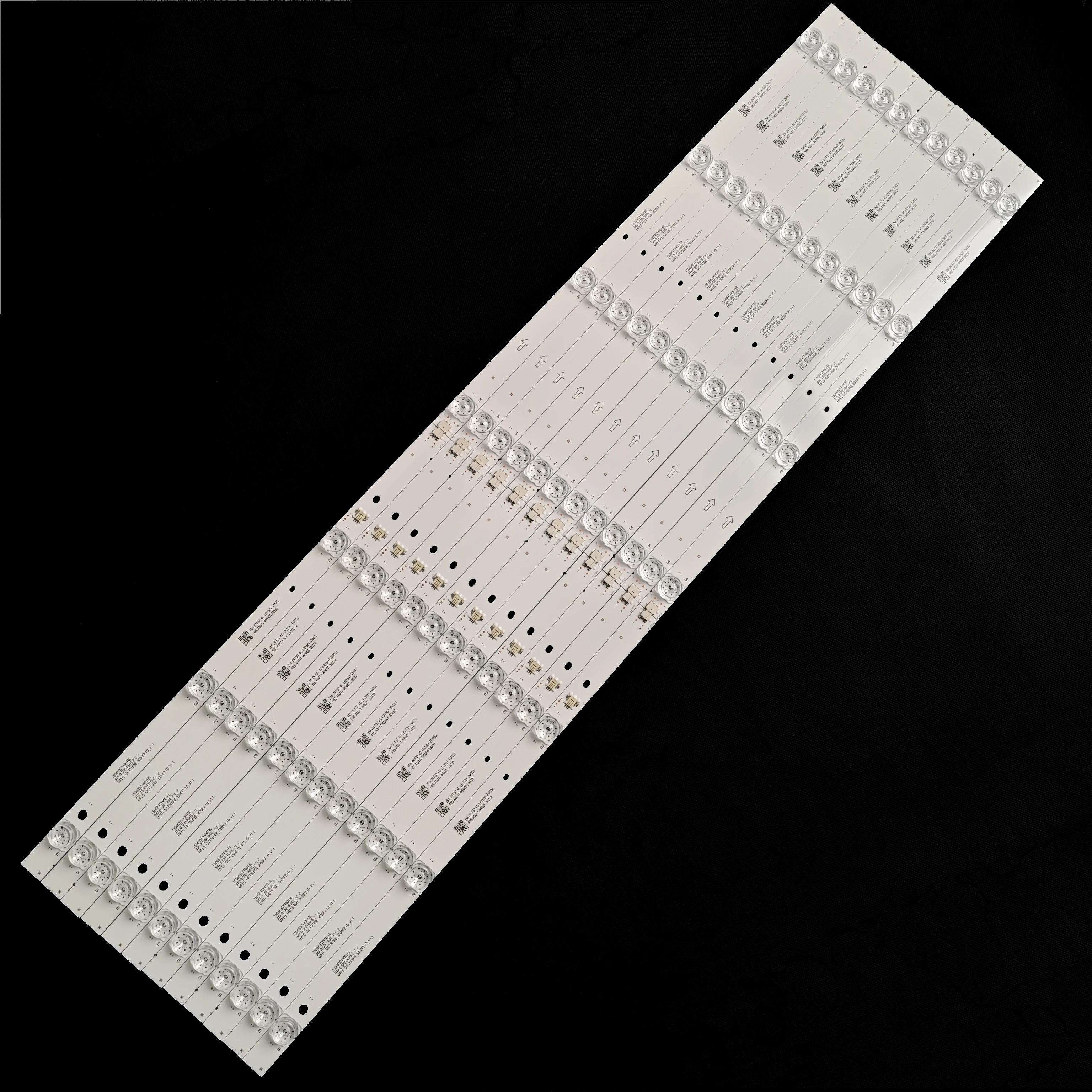 

Светодиодная лента для TCL 75V2 7GIC75LB08 75S421 75D6 75C2 75S423 75S425 75U6800C 75EP660 75EP661 GIC75LB08 3030F2.1D 4C-LB7507-ZM031
