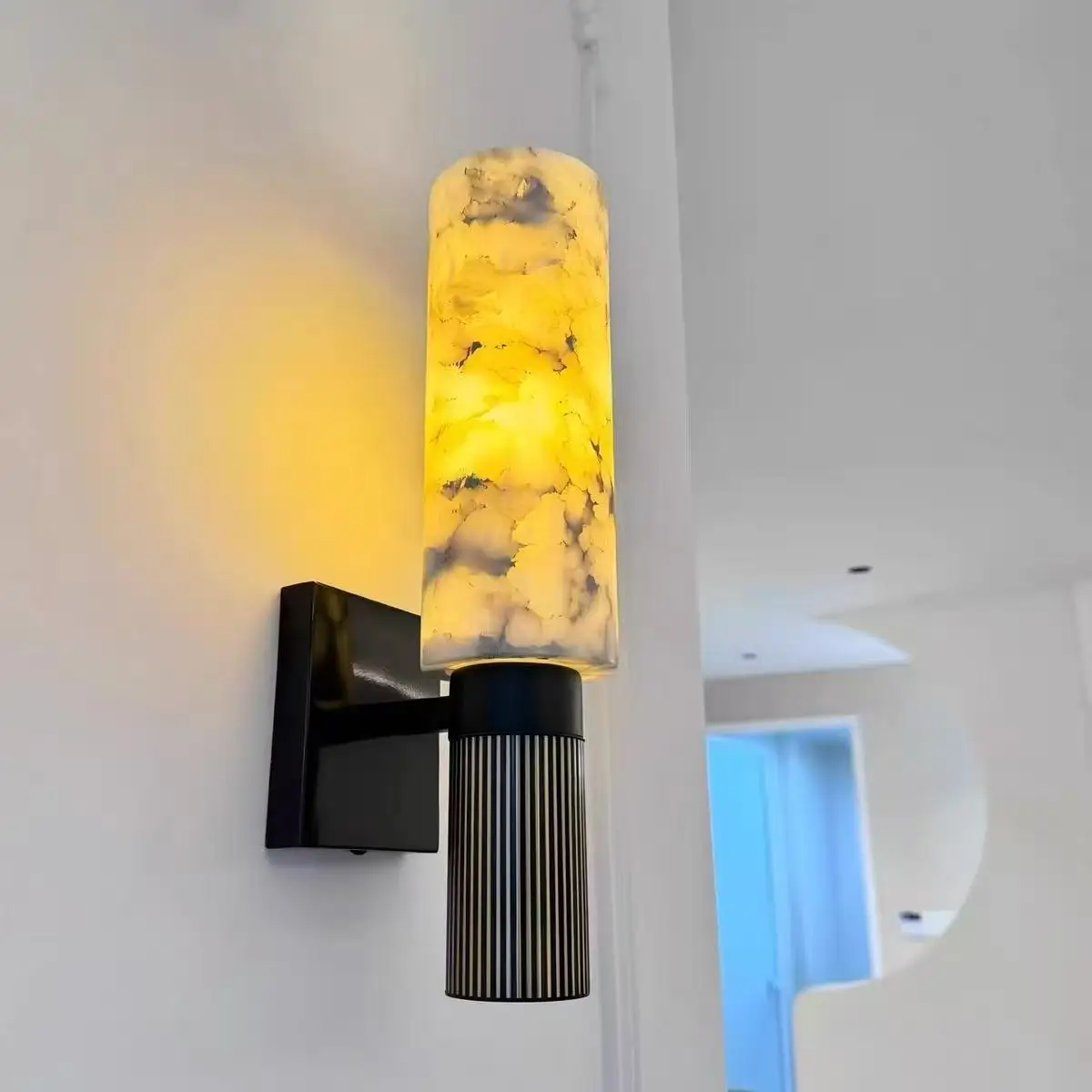 

Современный настенный светильник из натурального мрамора и меди с LED-лампой E14 для фойе, виллы, спальни, коридора, прохода, для использования внутри помещений