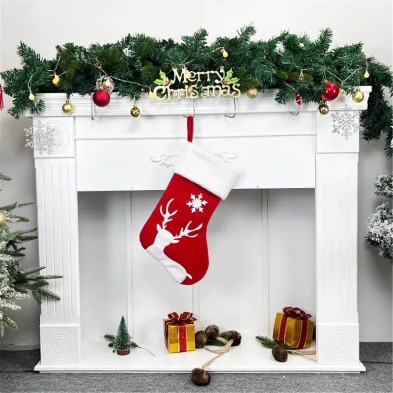 Christmas Stockings Plush Hanging Socks Portable Fireplace Ornament Cute Lovely Xmas Tree Decor Large Capacity for Christma