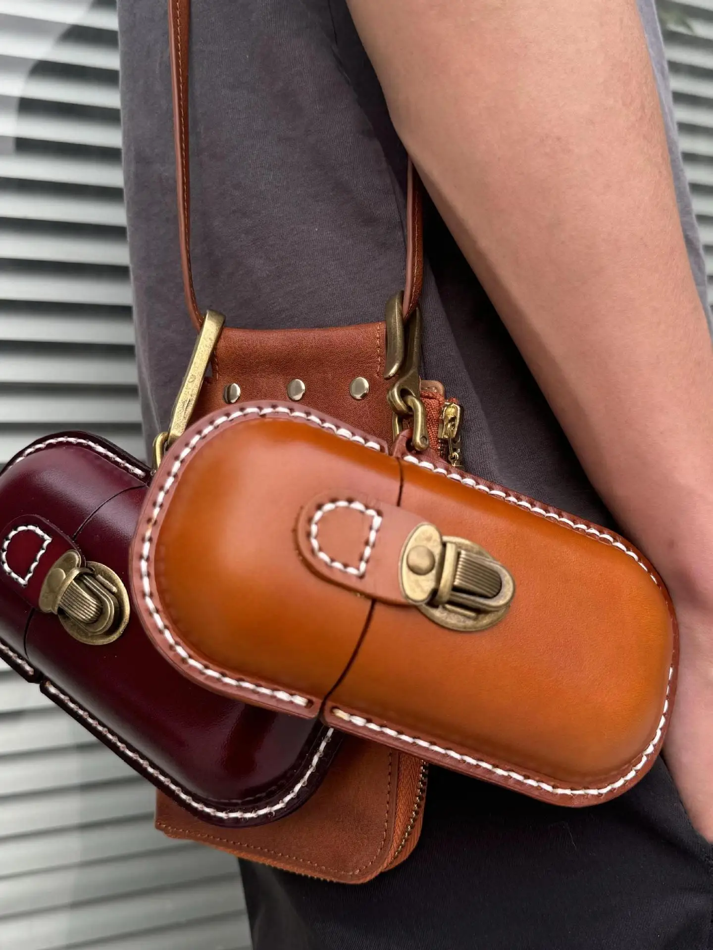 

Кожаный футляр для очков в японском ретро-стиле, в форме капсулы, из кожи растительного дубления, для использования на улице, с защитой для овальных оправ