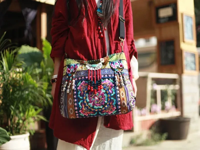 New Hmong canvas embroidery bags Handmade beaded accessory Messenger bag Large canvas Woman's handbag Vintage designer bags