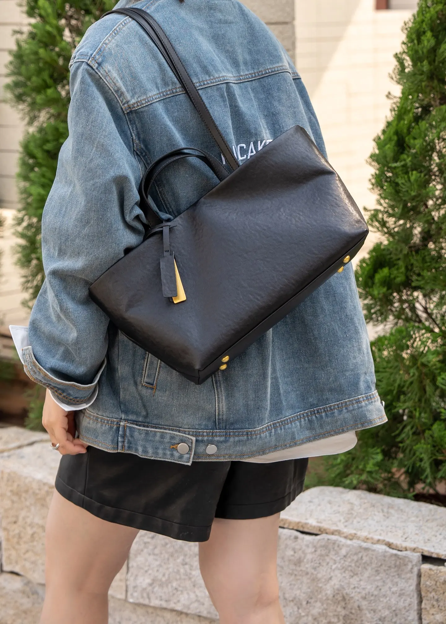 2026 New Genuine Leather Tote Bag for Women, Large Capacity Elegant Premium Commuter Shoulder Bag, Top-Grain Cowhide Ladies Hand