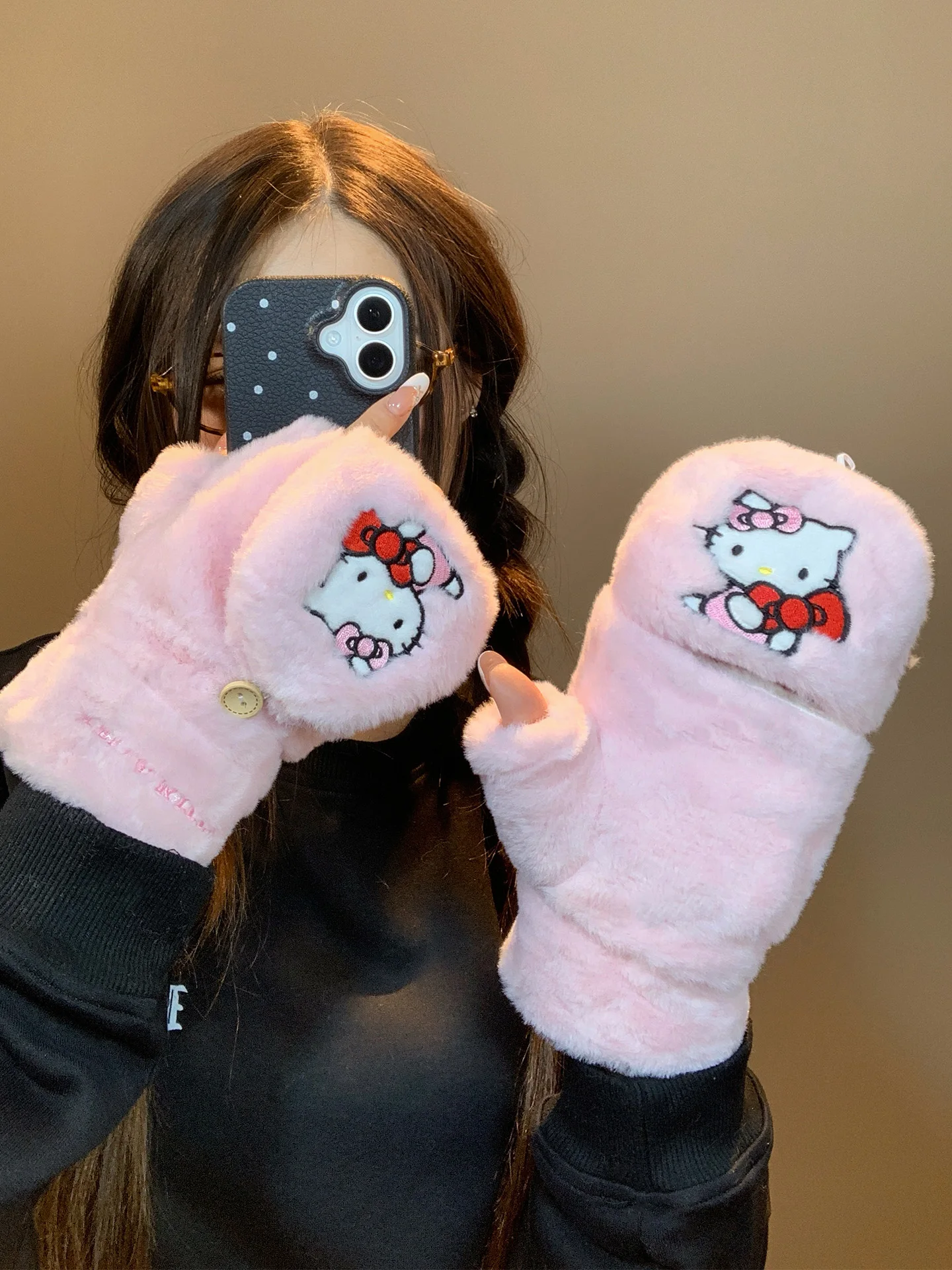 الوردي مرحبا كيتي الفتيات القفازات شتاء جديد لطيف الكرتون التطريز أفخم الدافئة الوجه متابعة القفازات لينة مريحة الدراجات القفازات #4