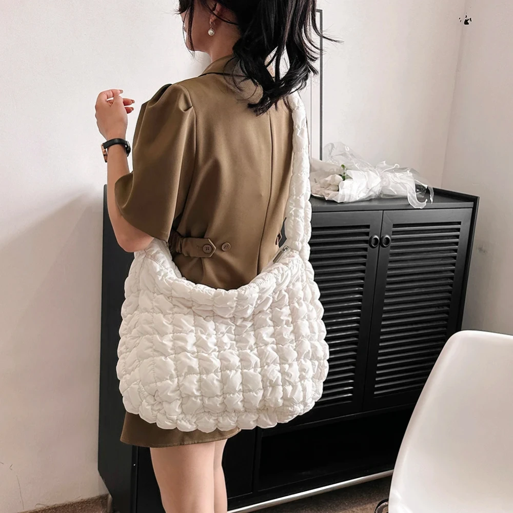 Quilted Padded Crossbody Bag for Women Pleated Bubbles Cloud Shoulder Bags Large Tote Bucket Designer Bag Ruched Handbags 2024