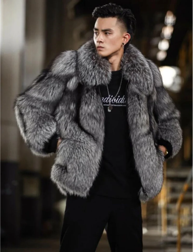 เสื้อโค้ทผู้ชายขนสัตว์เทียมลายขนสุนัขจิ้งจอกแบบสั้น สไตล์ฤดูใบไม้ร่วงและฤดูหนาว ให้ความอบอุ่น เสื้อโค้ทขนสุนัขจิ้งจอกสีเงิน เสื้อแจ็คเก็ตหนังผู้ชาย