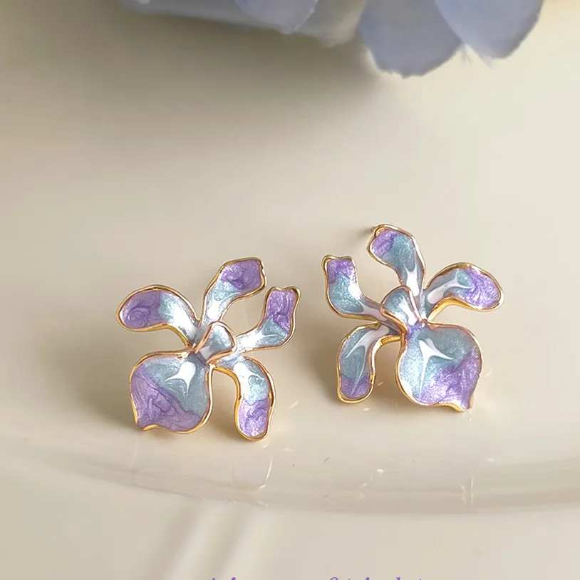 

New Flower Dropping Faded Oil Stud Earrings For Women Gold Color Fashion Graceful Ear Jewelry Wedding Birthday Party Gifts