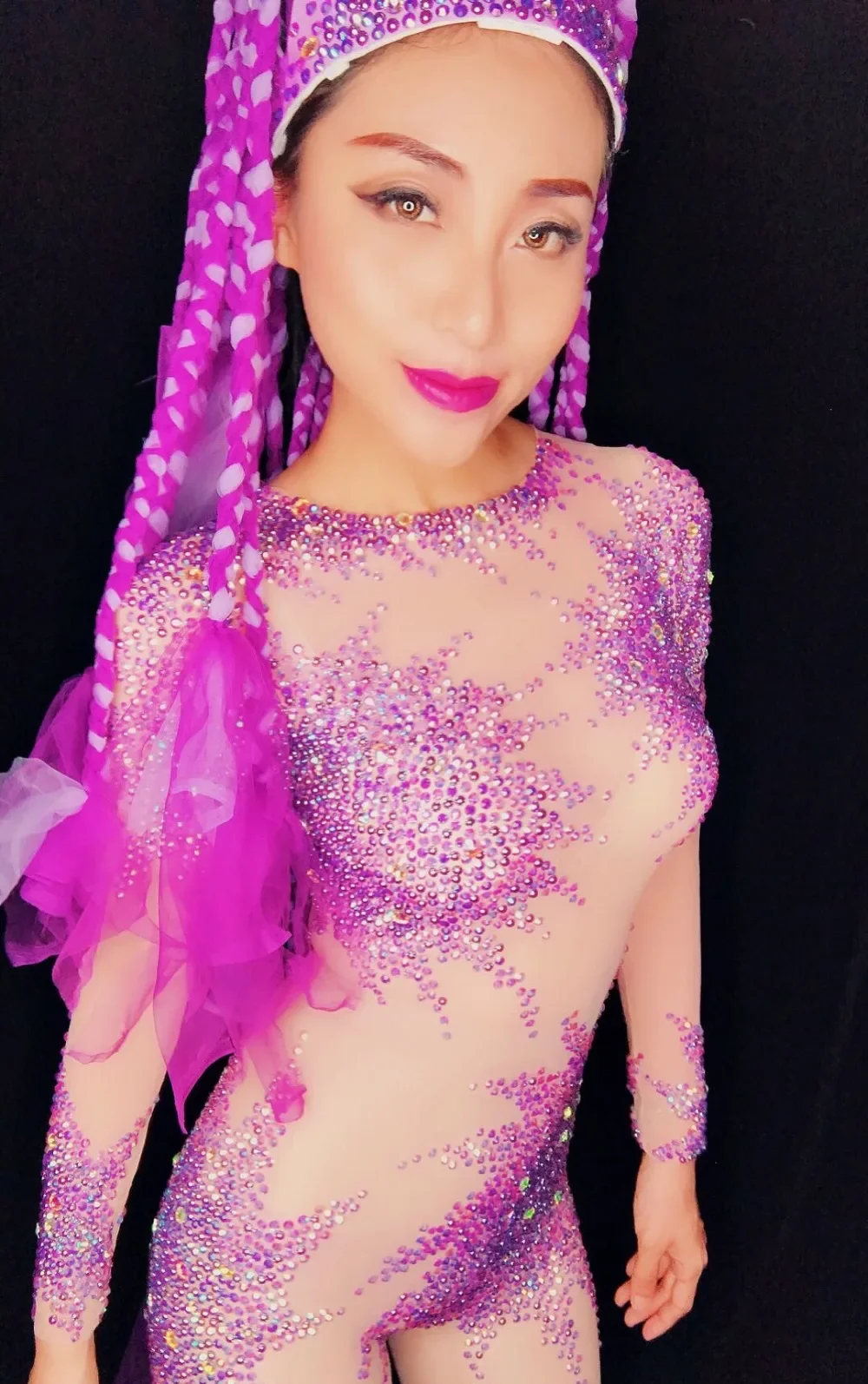 ไนท์คลับดีเจผู้หญิงเครื่องแต่งกายคริสตัลสีม่วงตาข่ายจั๊มสูทปาร์ตี้พรอมฉลองการแสดงเวทีซีทรูสกินนี่