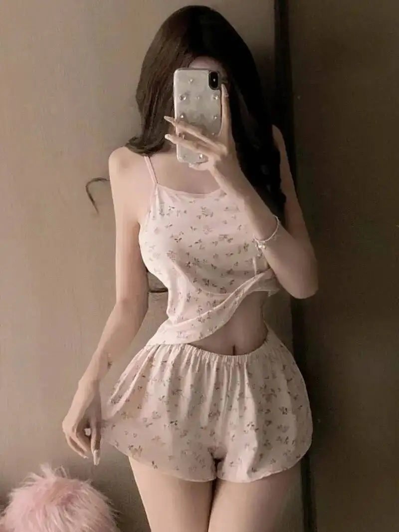 New Sexy Pure Desire Casaul Style Shorts Sets Charming Small Floral Tight Slimming Girl Sweet French Shorts Sets Elegant 69HD