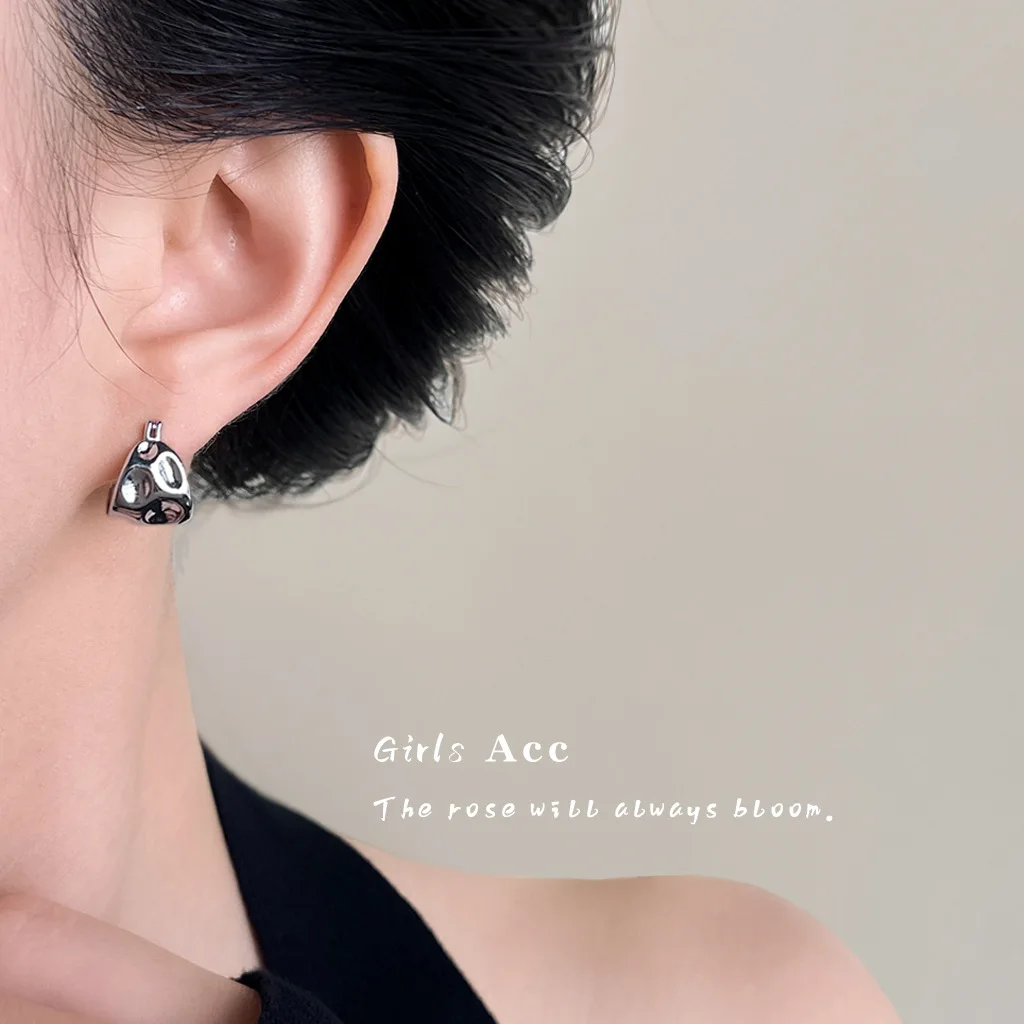 Fashion Women Wholesale Geometric Liquid Ear Clips High Quality Minimalist Classic Earrings Irregular Design Gift Men Girl