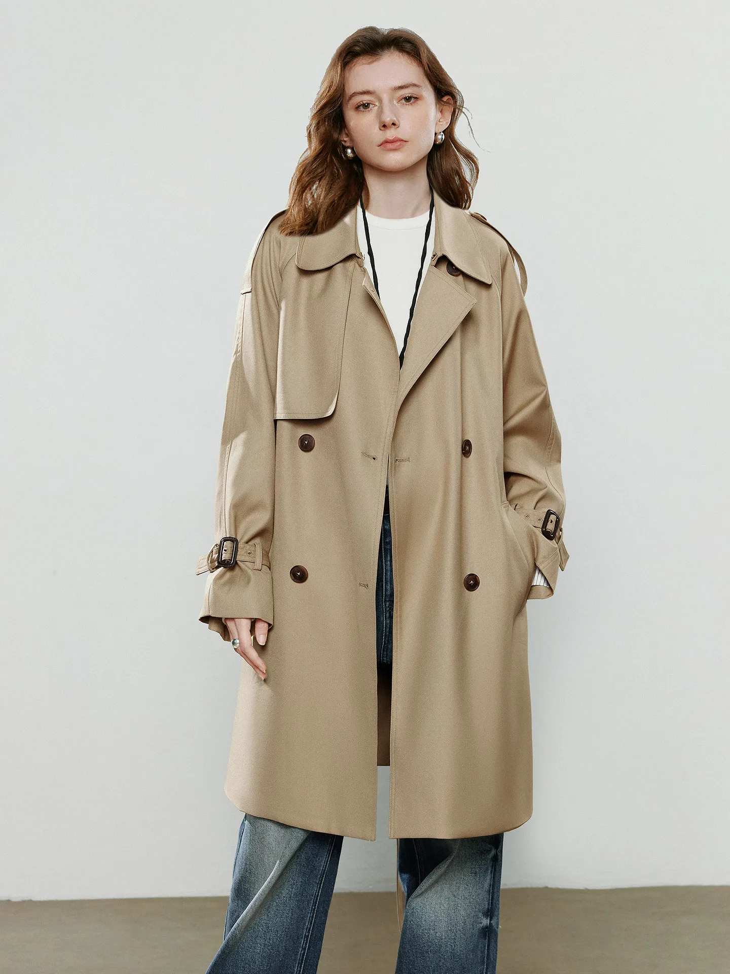 

Женские повседневные куртки SuperAen 2026: Новинка весенне-осенней коллекции в стиле ретро, свободный крой А-силуэта, с завязками на талии, модные пальто в английском стиле