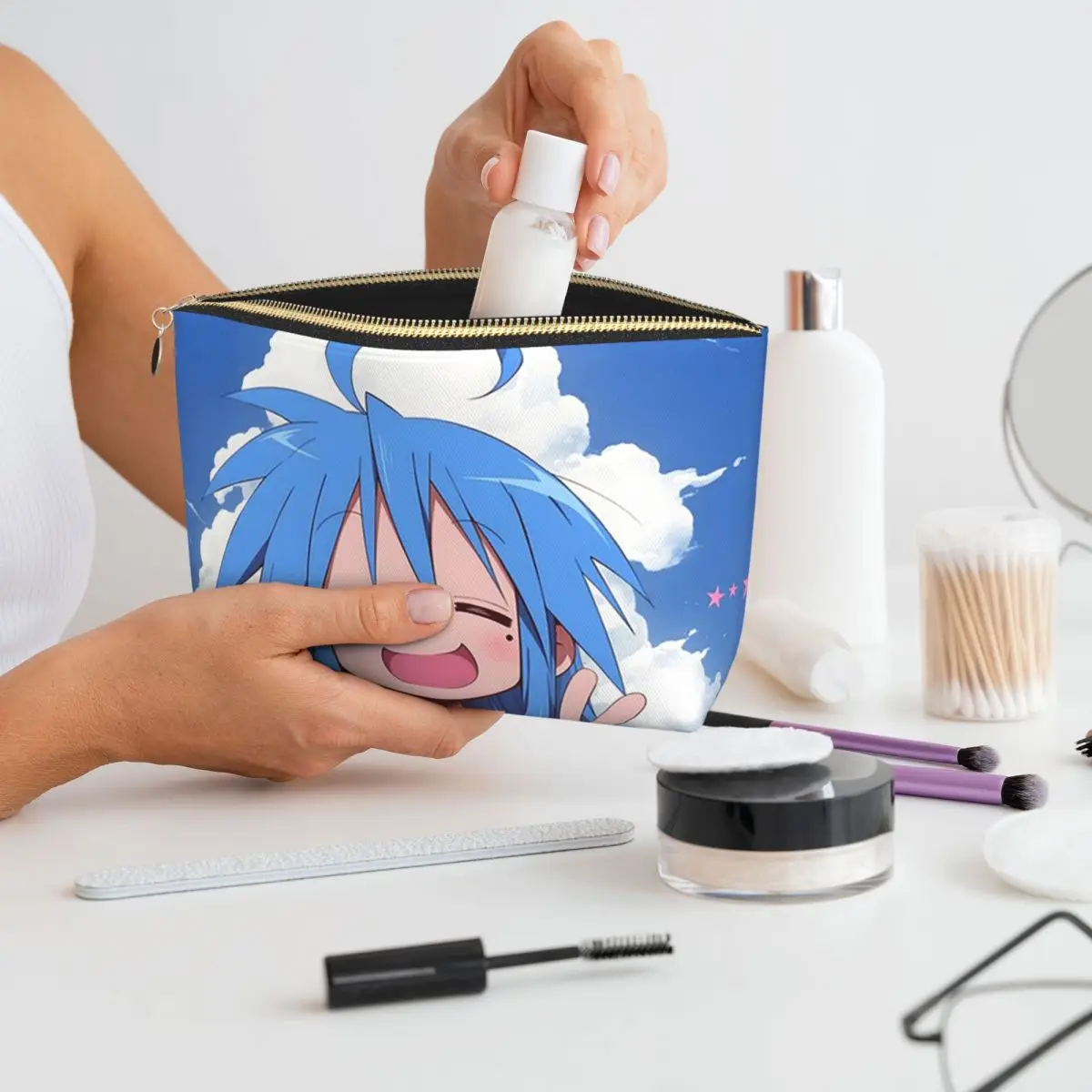 

Konata Izumi Lucky Star Anime Women Cosmetic Bags Travel Makeup Organizer Pouch Toiletry Storage Dopp Kit Box