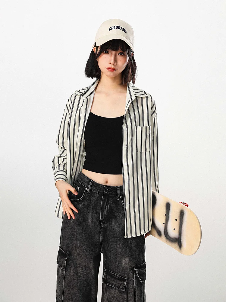 Vintage Striped Shirt 2024 Summer New Single Breasted Turn-down Collar Casual Shirts Niche Design Loose Tops