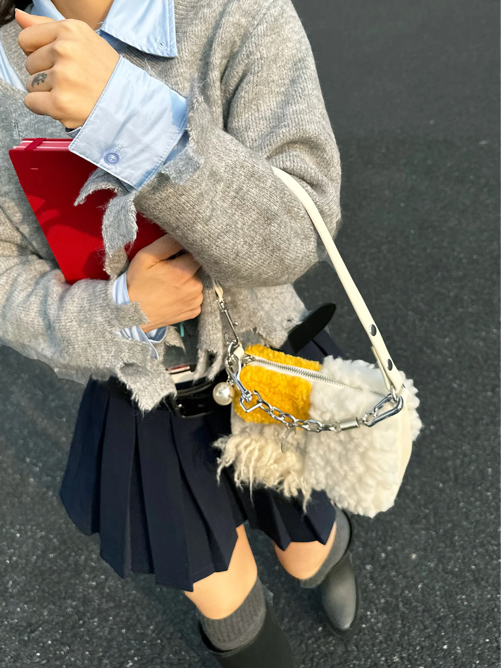 millennium-retro-sle-patchwork-fourrure-sous-les-bras-sac-a-bandouliere-unique-hiver-chaos-monstre-jeunesse-fermeture-a-glissiere-moyen-carre