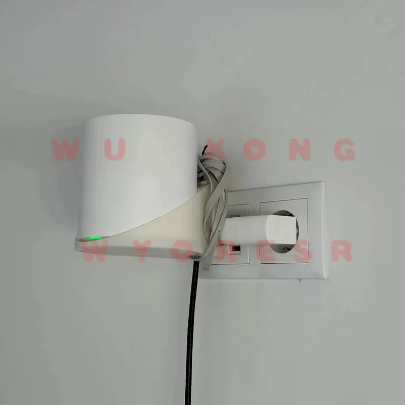 Router Wall Mount for TP-Link Deco (X10/X20/X25/X50 5G/X60)  reserves rear airflow gap to release heat and reduce stuttering