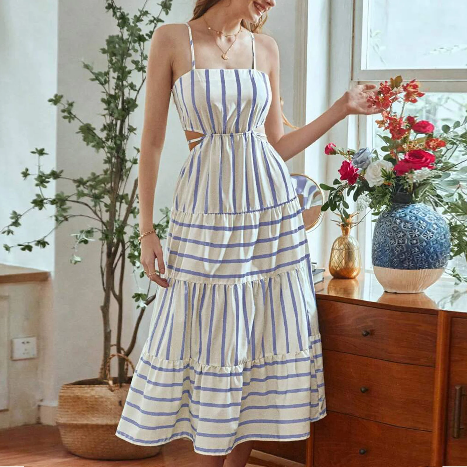 

Summer Sexy Bohemian Holiday Beach Long Dress for Women Sleeveless Spaghetti Strap Tie-up Back Cutout Loose Dress