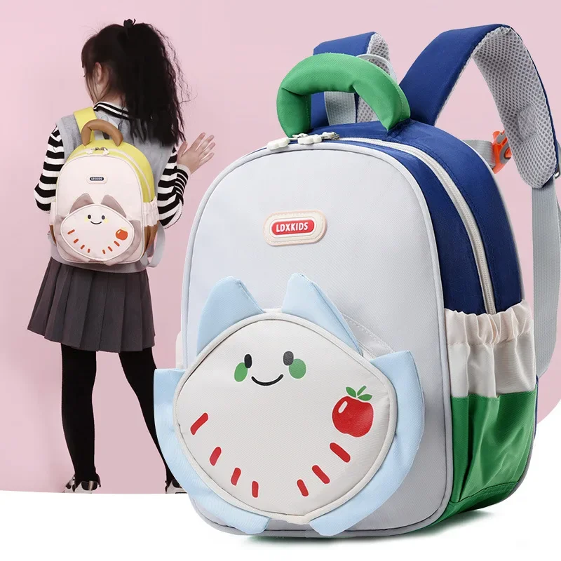 Mochila infantil leve para meninos e meninas, mochila fofa de desenho animado de morango para crianças do jardim de infância elementar