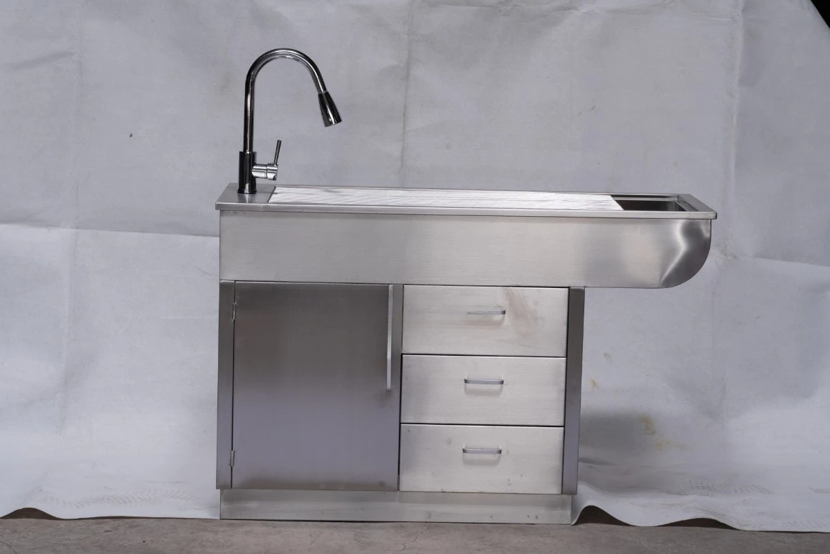 304 Stainless Steel Veterinary Disposal Table Pet Grooming Bath Table with Sink Faucet Storage Drawers Drainage System