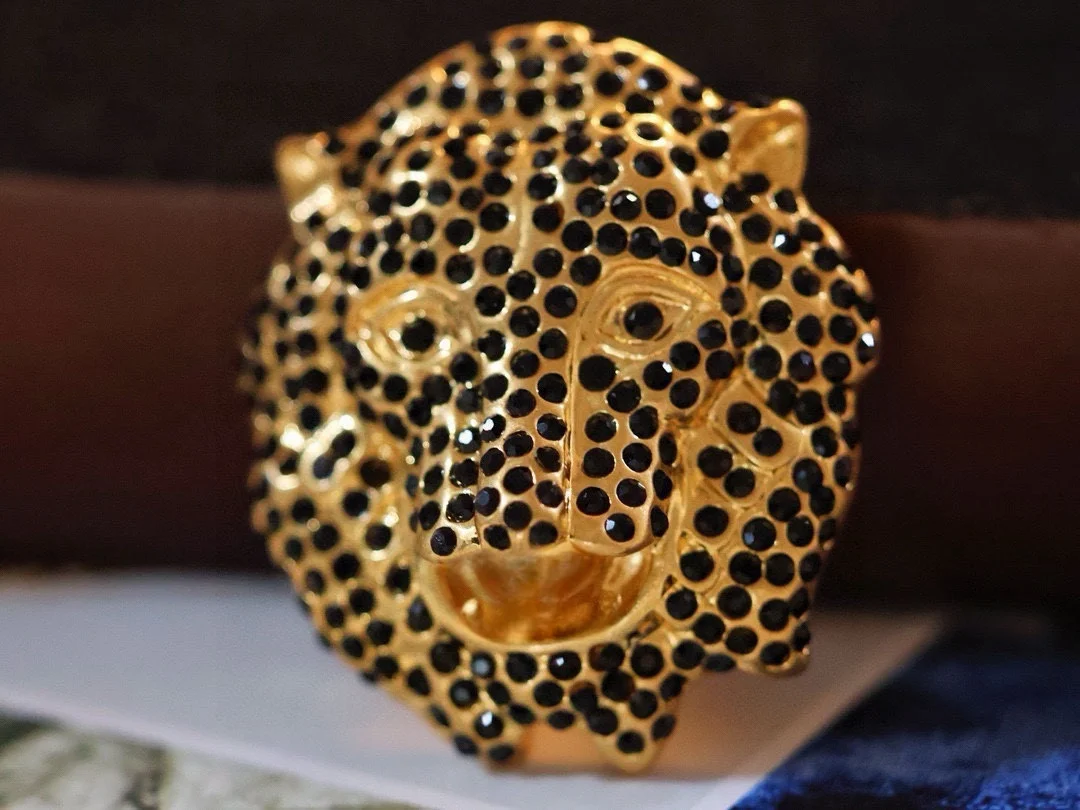 

European and American rhinrhinous leopard head brooch exquisite workmanship retro