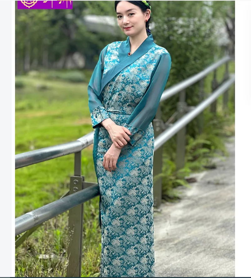 Plateau ethnischen Stil tibetische Kleidung Frauen Farbe blockiert Spitze Eis Seide Bora Tibetan Robe