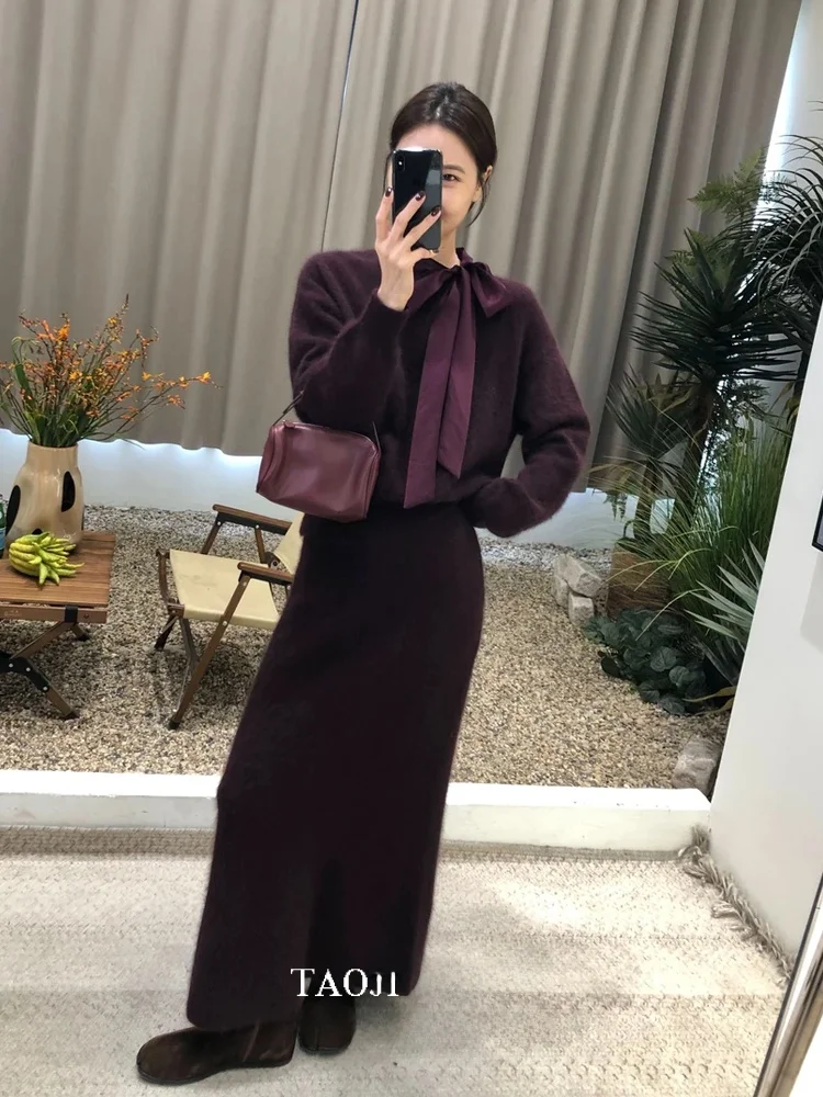 

Slimming Fashionable Spring 2026 New Style Knitted Sweater with Sash Half Skirt Two-Piece Set Elegant Long Sleeve Women's Suit
