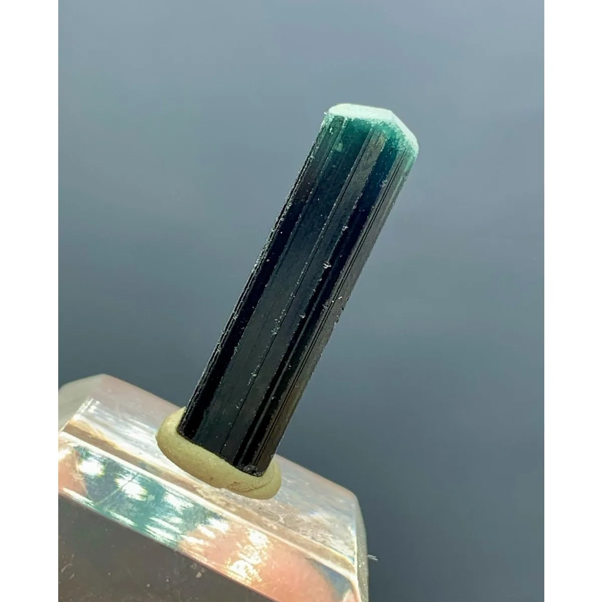 Brazilian Elbaite Rough Stones, 10g 5-15mm Natural Mix, Display Box for Shelf Decor & Educational Specimens