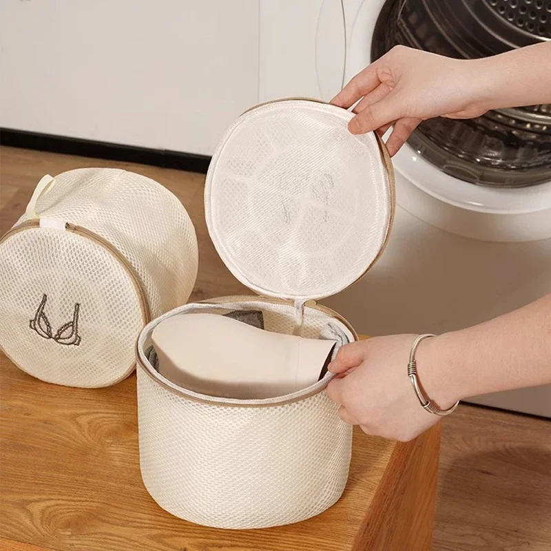 1PC Laundry Bag Fine Mesh Embroidery Print Laundry Pouch Household Clothes Cleaning Washing Bags For Washing Machines New view 3
