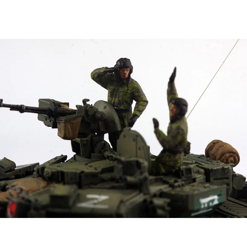 1:72 Scale Resin Russian T90 Tank Driver Accessory Model Adult Collection Toys Classics Gifts Static Display Desktop Ornament