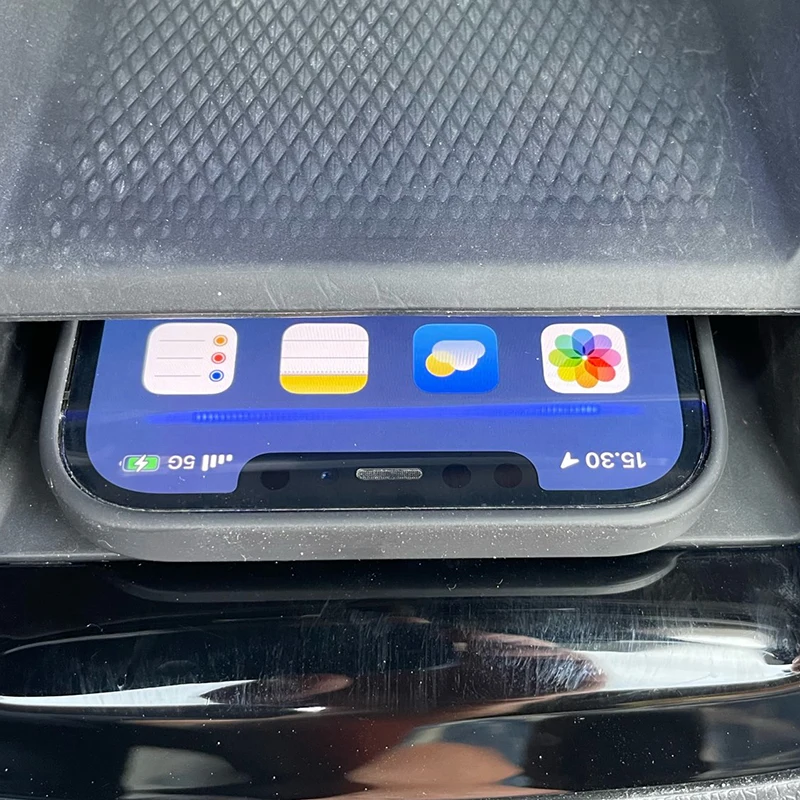 15W Car wireless charger center console phone charger charging holder for VW ID3 ID4 ID4X ID6 ID6 ID4 Crozz 2020-2023