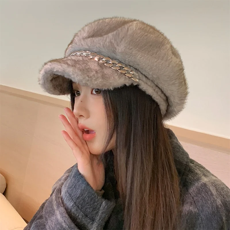 Women'S Faux Fur Beret Newsboy Cap Thickened Warm Winter Hat with Chain Accent Elegant French Chic Outdoor Fashion Headwear