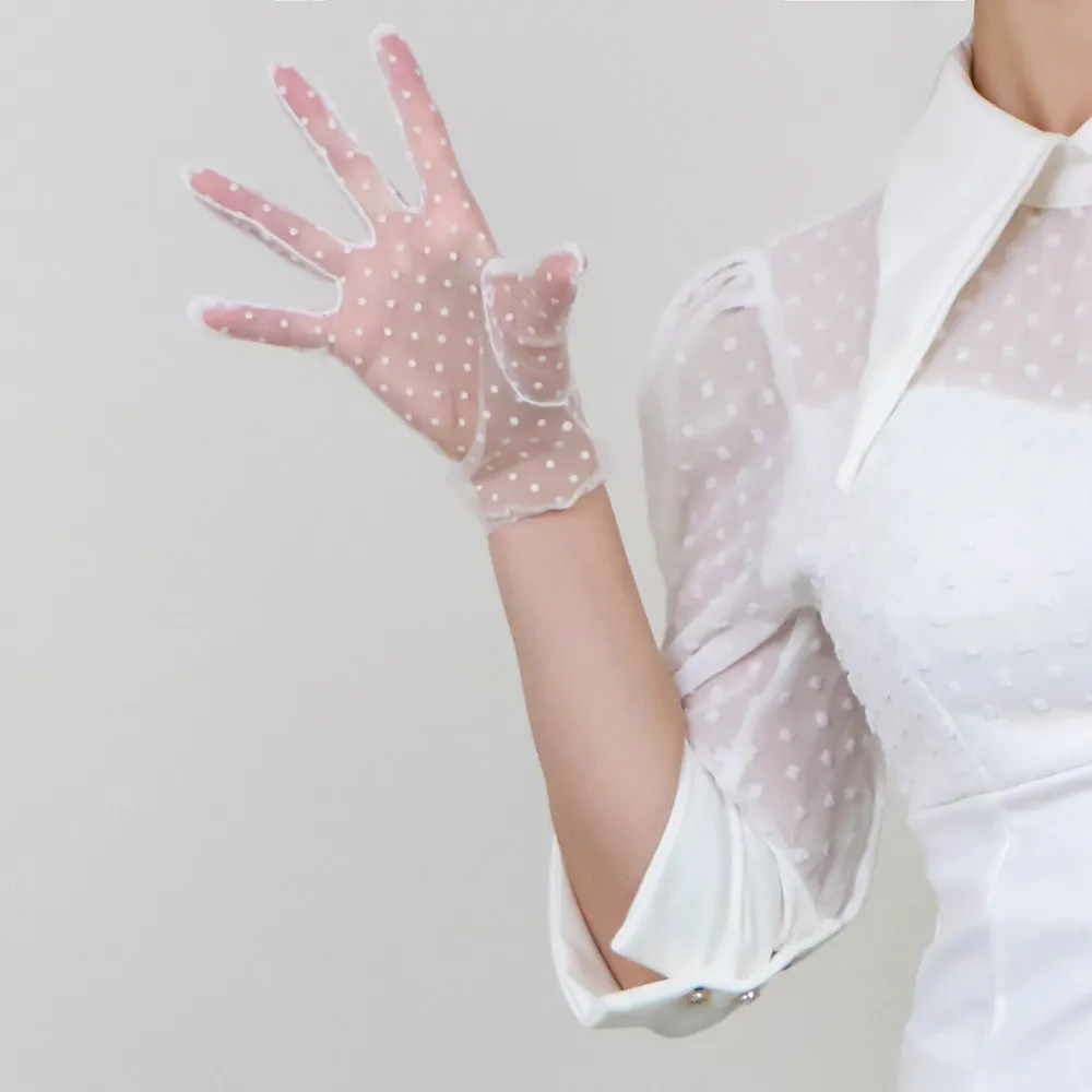 Kurze Spitzenhandschuhe mit Rüschenbesatz, Tüll-Mesh, halbtransparent, Touchscreen-kompatibel, Schwarz-Weiß-Punkte, elegant, für Hochzeiten, Damen – Detail 31