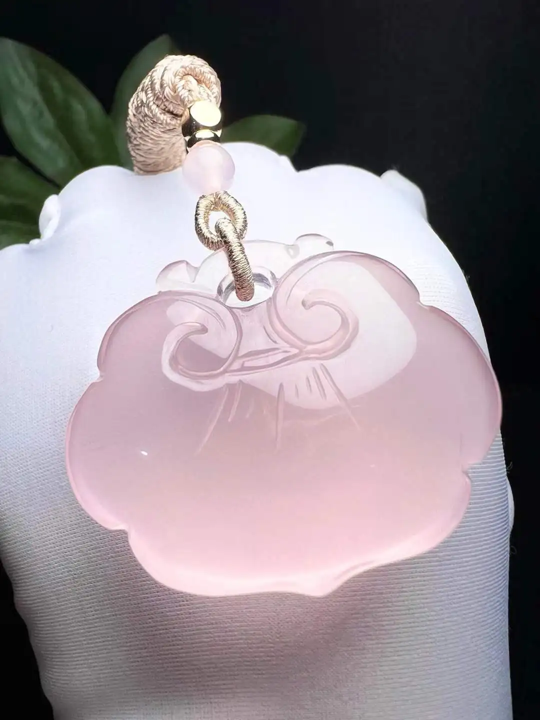 

Natural Crystal Pendant, Ethereal and Natural Necklace Jewelry, Neck Ornament, Healing, Fortune-Attracting Crystal Gemstone Jewelry, Premium Quality, Shipping Included