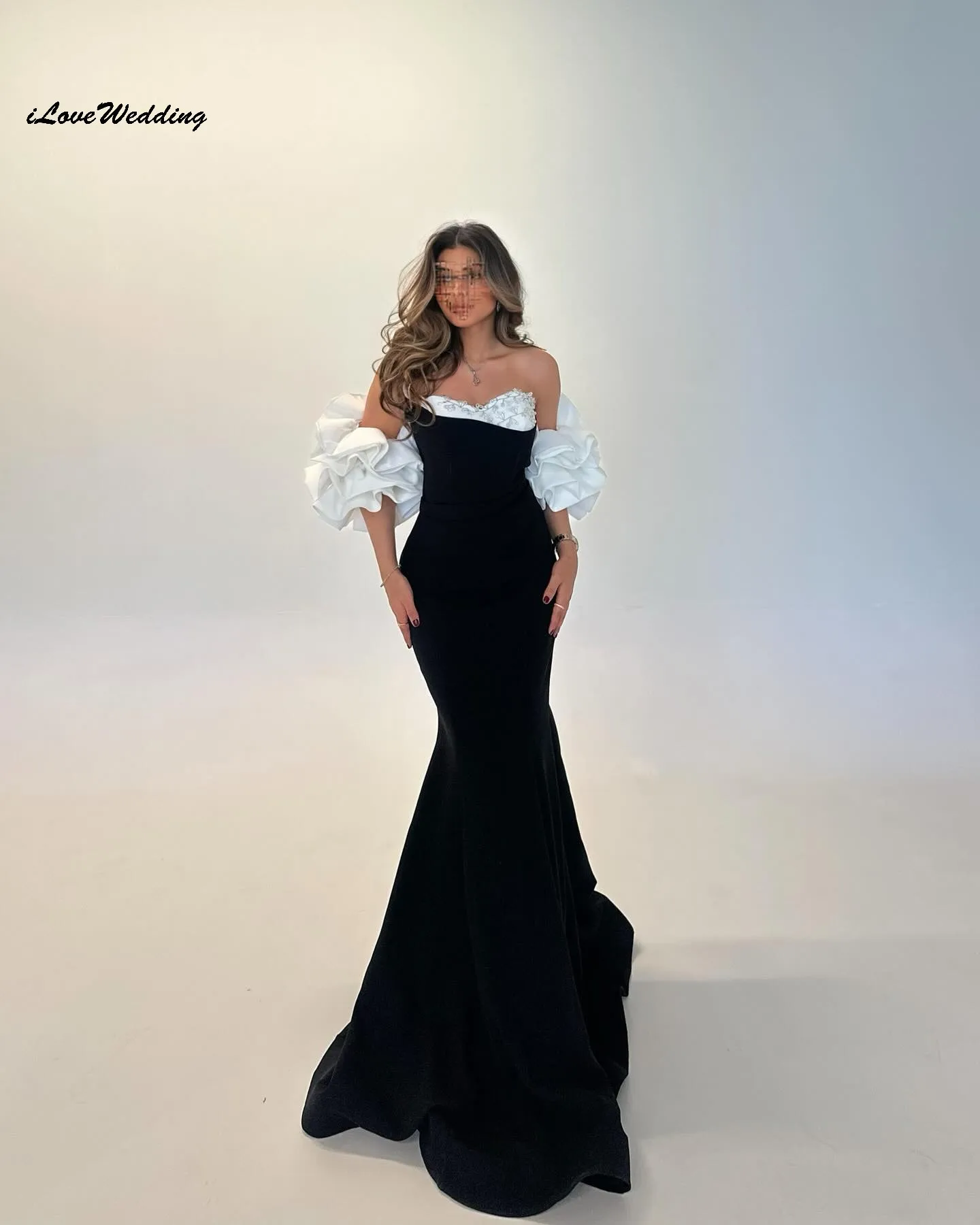 فساتين لحضور الحفلات الموسيقية باللون الأسود بدون حمالات مخصصة 2025 حورية البحر فستان أنيق لحفلات الزفاف للنساء فساتين رسمية فساتين سهرة طويلة