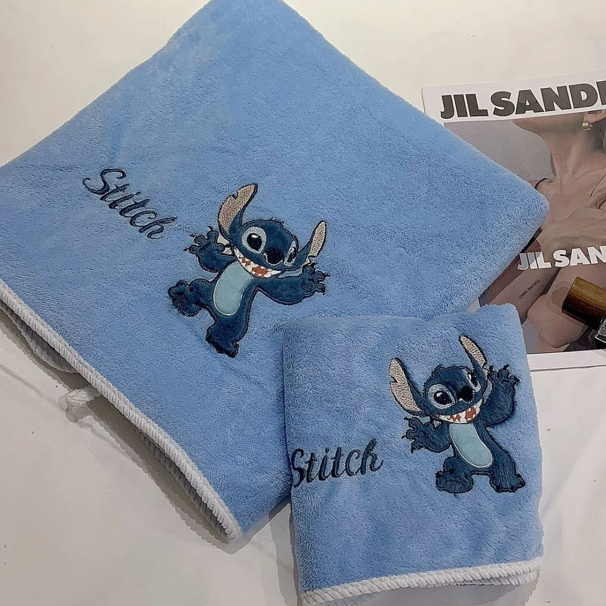 

Disney Stitch Bathtowel Home Cartoon Monster Water Absorbent Quick Drying Bathing Large Towel Dormitory Bathing Wrap Portable