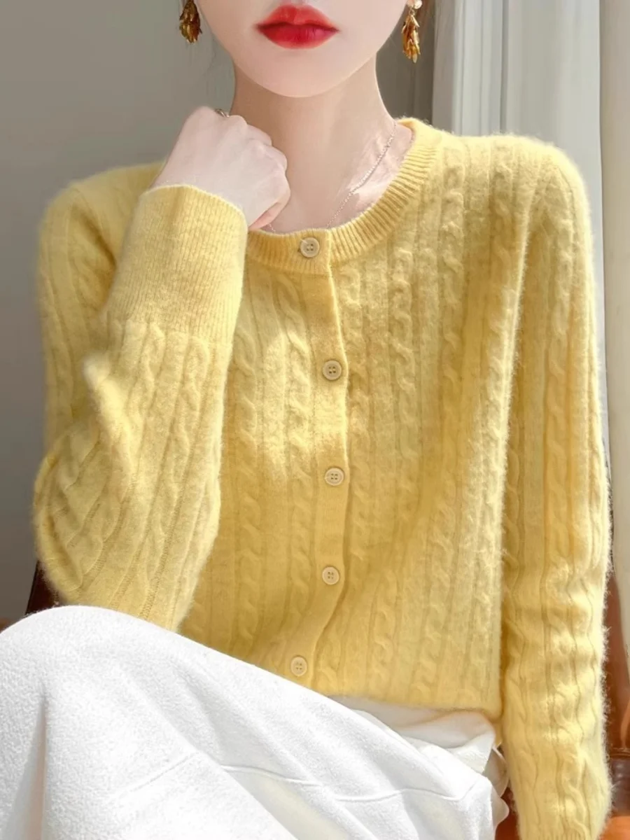 Women's Knitted Woolen Cardigan Sweater round Ne Tassel Autumn Winter Faion Outerwear Long Sve Regular Fit  Color