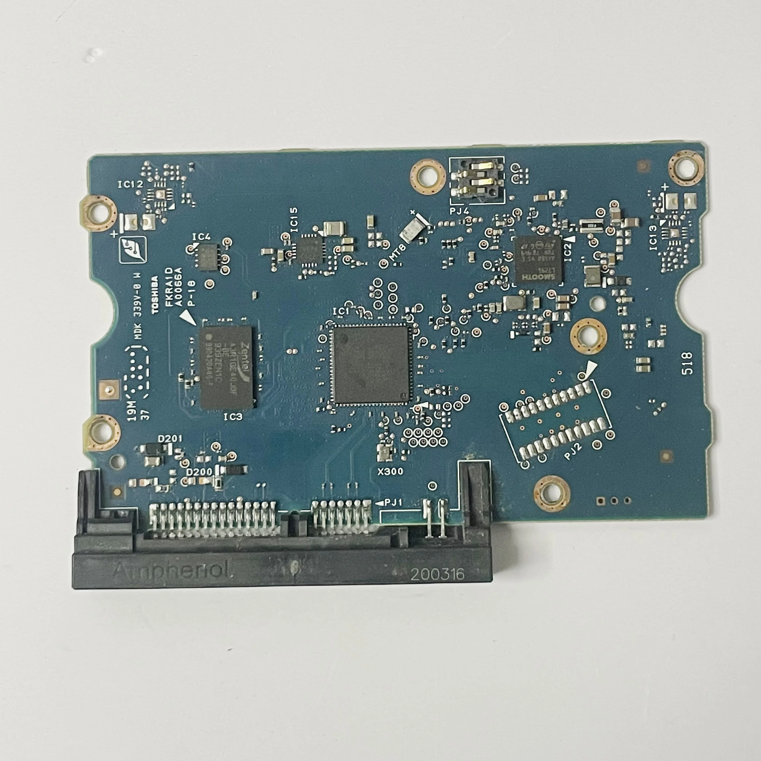 

TOSHIBA HDD PCB Logic Board Board G0066A DT02 FKRA1D A0066A P-18