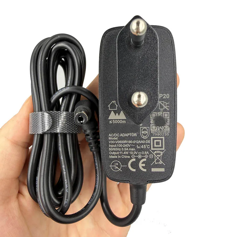 Original European standard V30-V06000R190-012AA0-DE power adapter 19V0.6A 11.4W vacuum cleaner robot charger