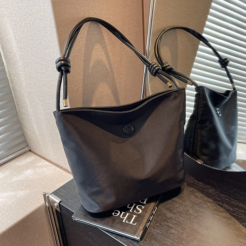 Stylish Amirt Rabbit Women\'s Handbag 2026 New Simple Quality Fashionable Shoulder Crossbody Small Square Bag Korean Style