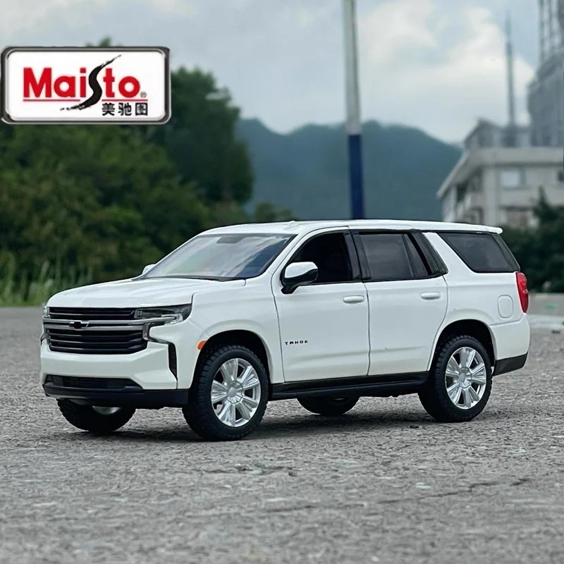 Maisto 1:24 Chevrolet Tahoe SUV aluminiowy Model samochodu Diecasts metalowe pojazdy terenowe Model samochodu kolekcja symulacyjna prezenty dla dzieci