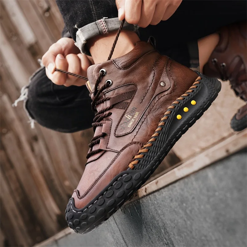 Men's Hand-Stitched Fashion Boots, Retro Lace-Up Mid-High Casual Shoes, Suitable for Spring and Autumn Daily Wear, Outdoor Hiking Boots, Comfortable Large-Size Men's Shoes image 5