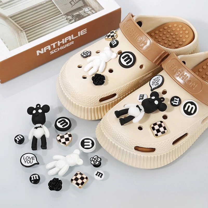 

12Pcs DIY shoe flower hole hole shoe decorative buckle cute accessories shoe buckle cartoon adaptation cro I-shaped buckle set