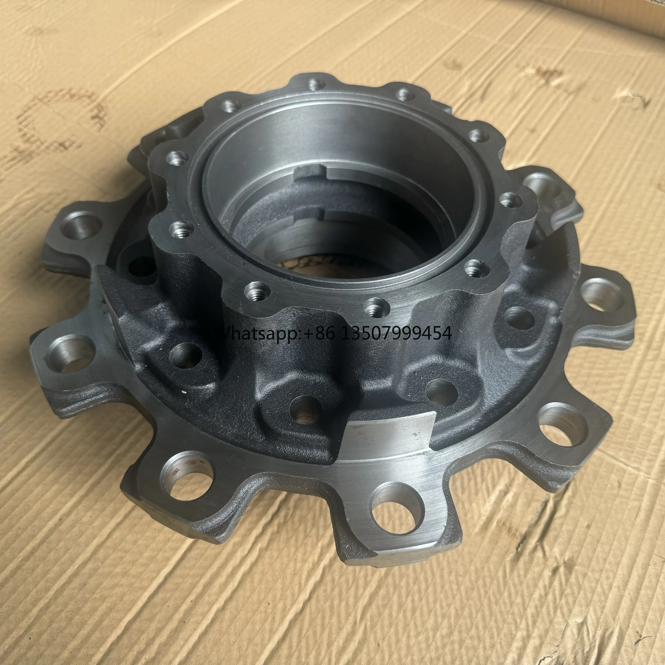 Wheel Hub Without Bearing Essential Truck Parts New Condition Model 81357010155S for MN Truck