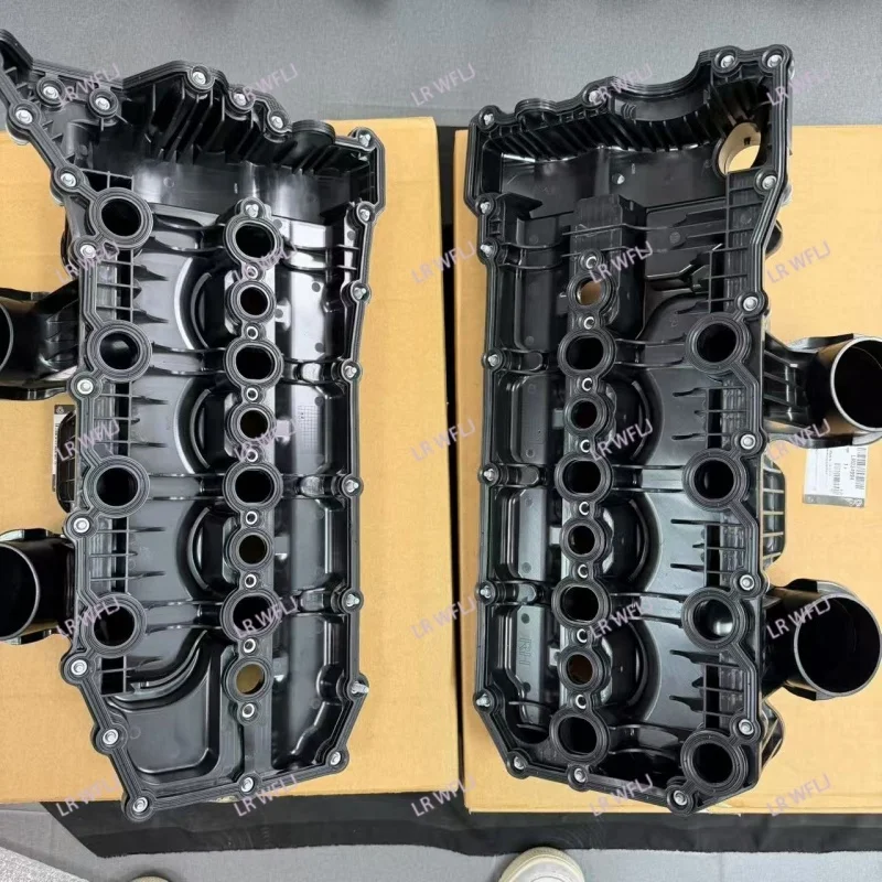 Auto Parts 4.4 Diesel Engine Valve Compartment Cover LR034993 LR034994 For Land Rover Range Rover 2010-2012