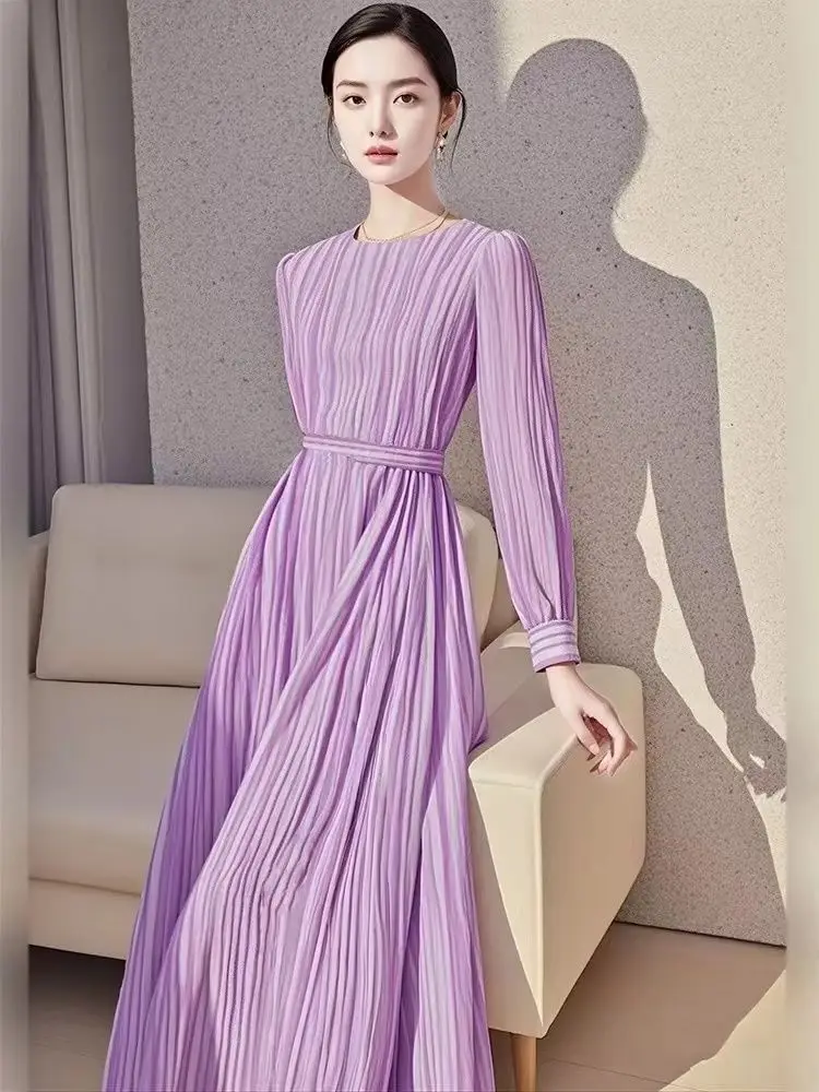Lila gestreiftes Satinkleid für Damen, Herbst, neuer französischer Stil, elegant, langärmelig, lässig, Urlaub, schlichtes A-Linien-Plisseekleid