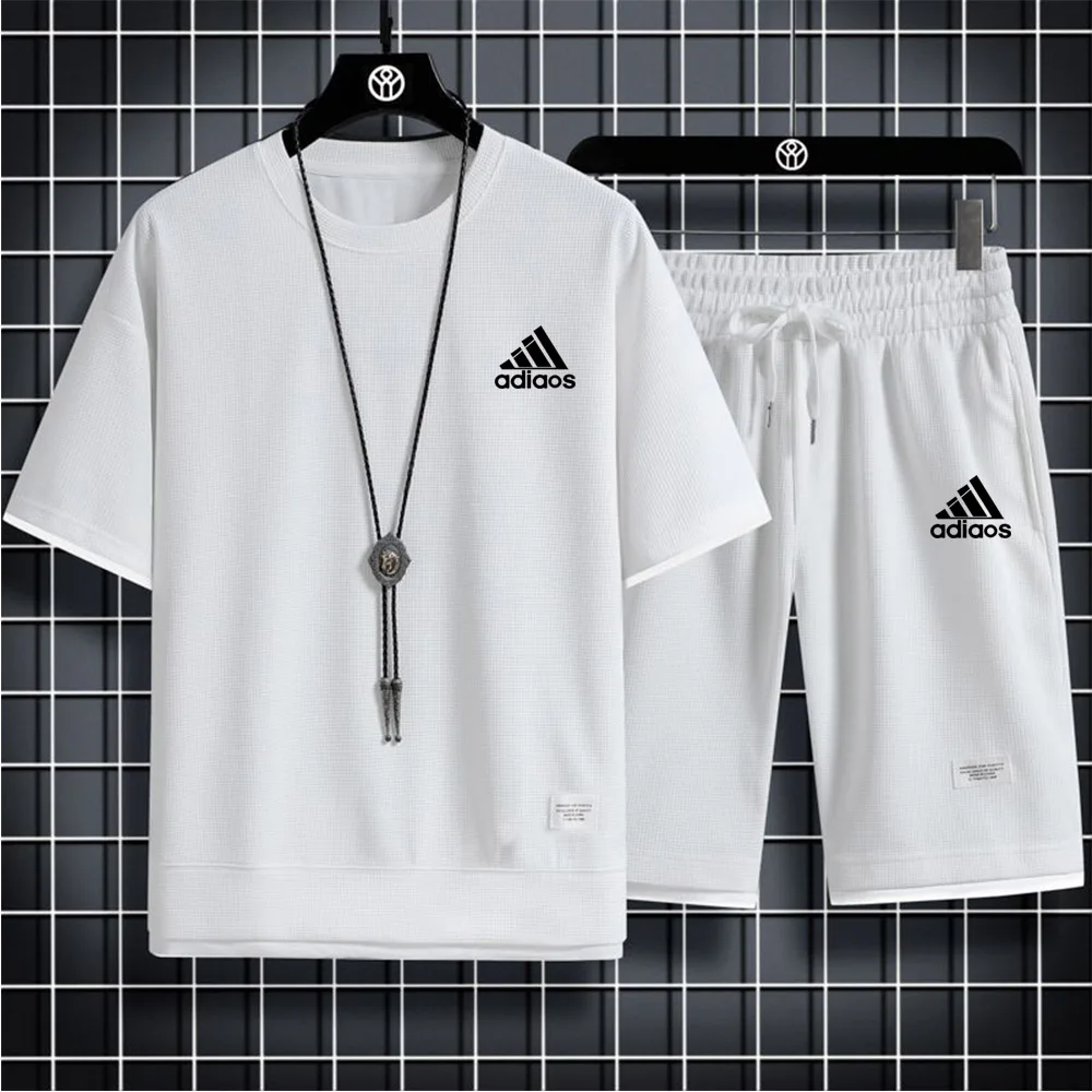 2025 ใหม่ชายฟิตเนสแฟชั่นชุดผู้ชายชุดกีฬาสบายๆชุดกีฬาแห้งเร็วเสื้อยืดแขนสั้น + กางเกงขาสั้น 2 ชิ้นชุด