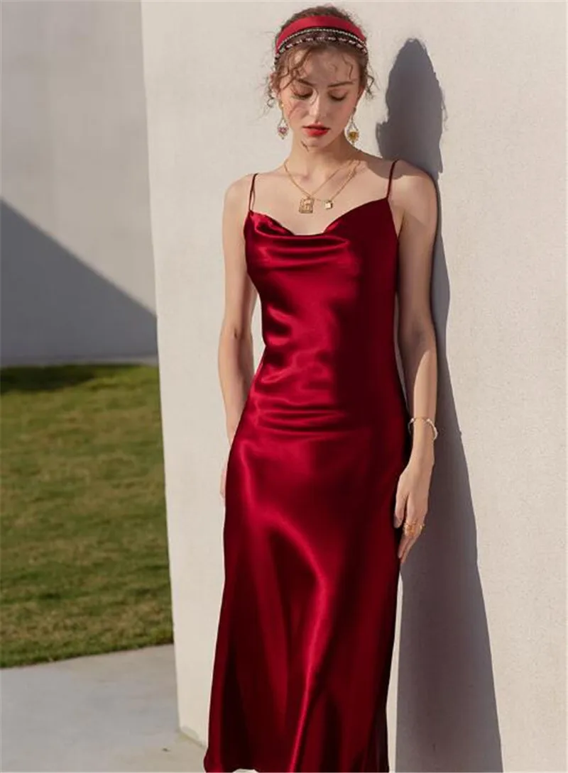 Seksowny Spaghetti pasek bordowy Vintage sztuczny jedwab sukienek letnie kobiety satynowa sukienka na ramiączkach Femme długa suknia Vestidos — zdjęcie 6