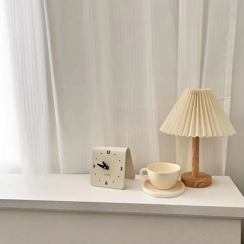 : Настольные часы