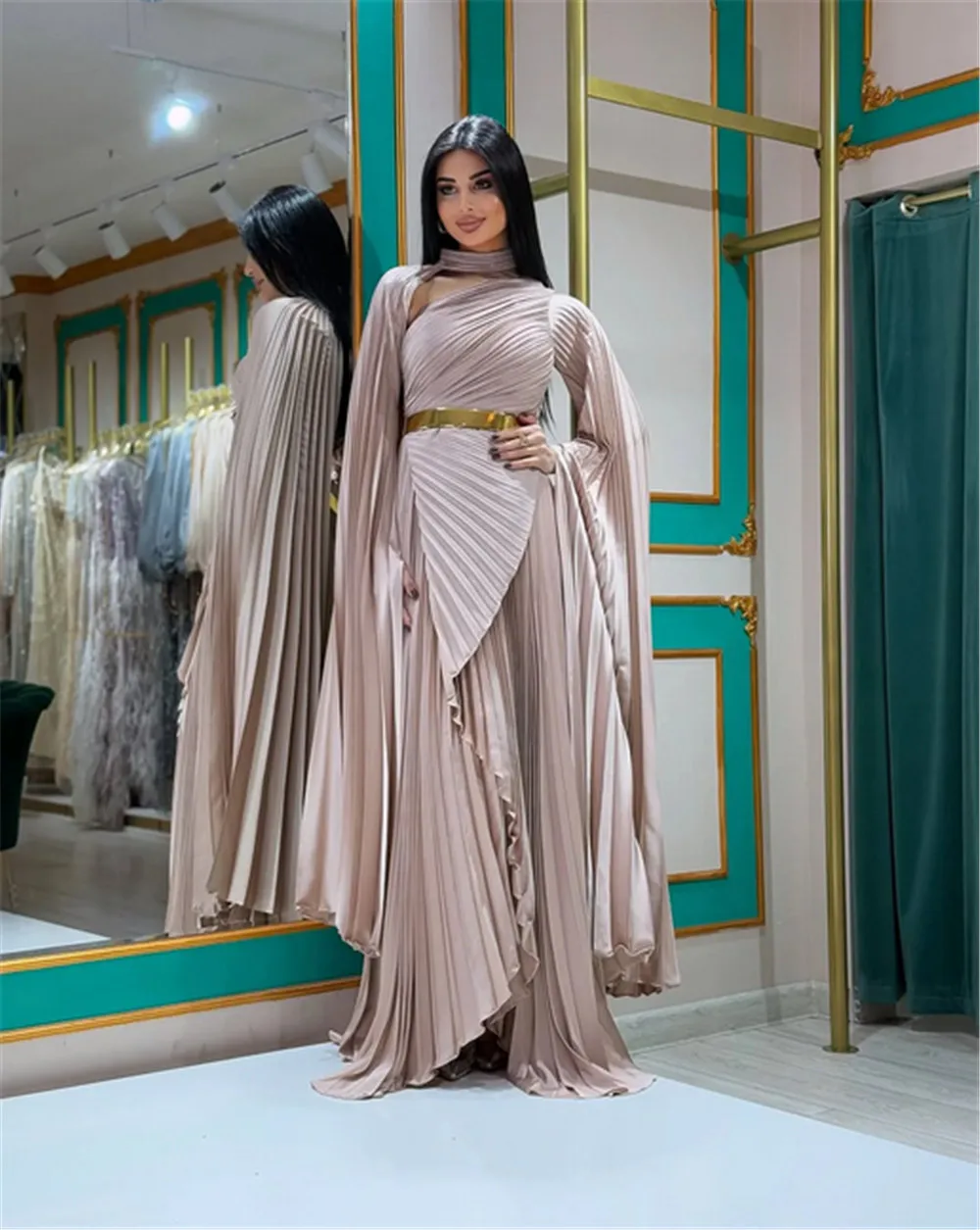 المملكة العربية السعودية أنيقة فراشة التجاعيد الساتان عباية توهج التواضع أثينا مطوي مساء اللباس جرس الأكمام حزب اللباس الحصري